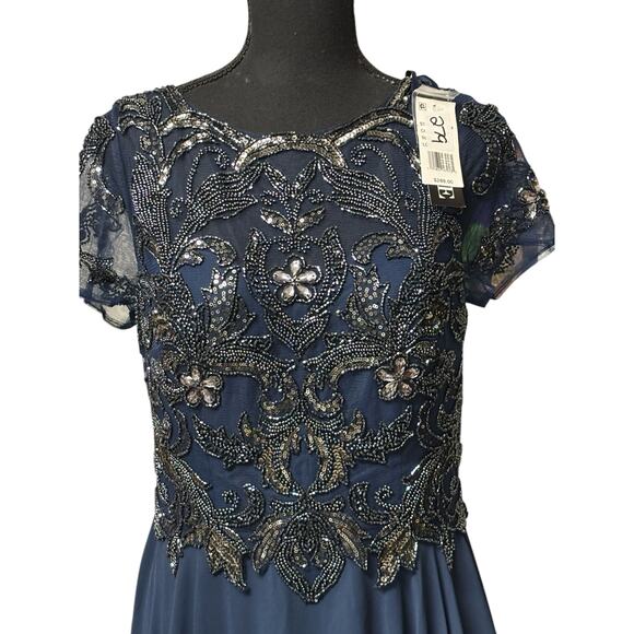 XSCAPE NWT Embellished Chiffon Evening Dress Size 8 Navy Sequin Formal Ball Gown - Picture 3 of 10